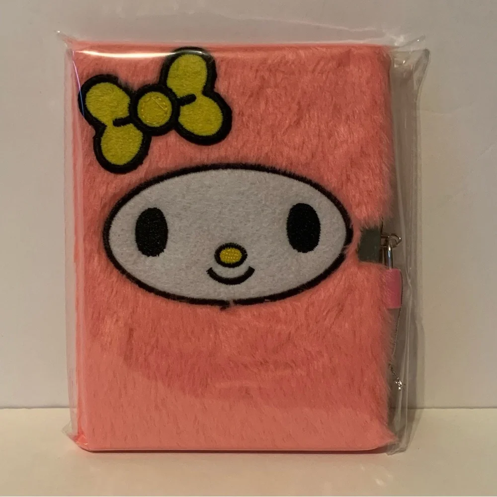 NWT. HELLO KITTY Melody Fuzzy Journal Diary with Lock